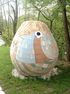 The Egg / L'oeuf by Vesselin Kostadinov
